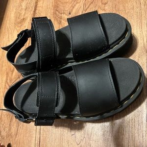 Voss Quad Hydro Leather Platform Sandal -DR MARTIINS